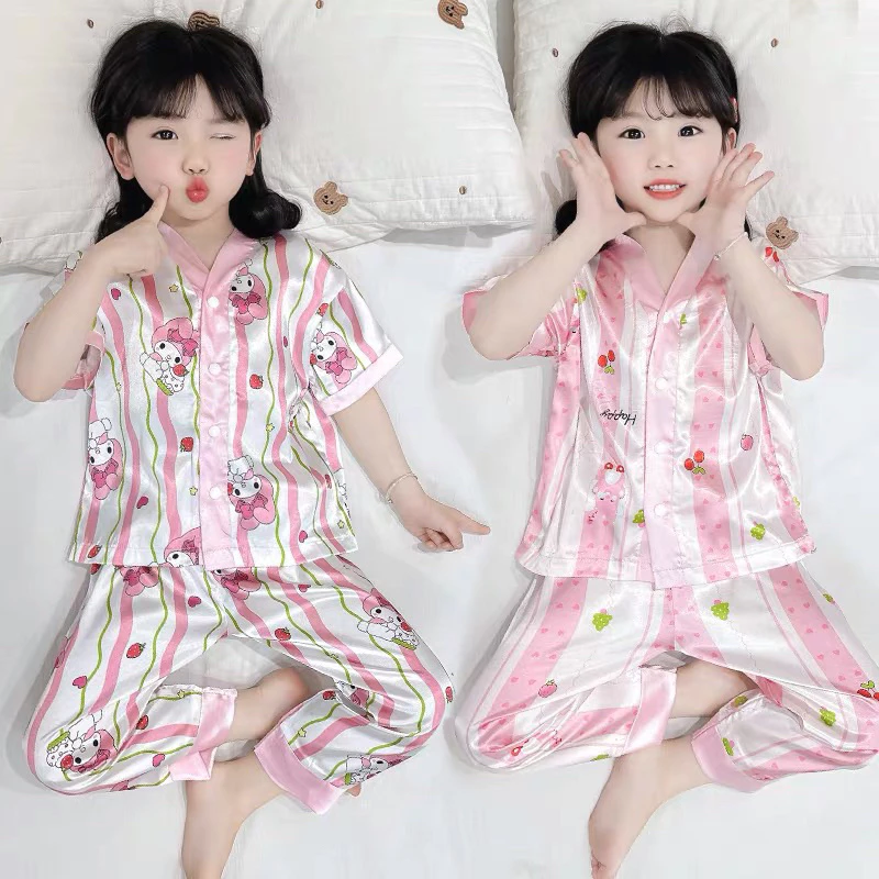 Đồ ngủ lụa pijama ngắn tay mặc ở nhà cho bé gái hoạ tiết dễ thương với chất lụa bóng mềm mịn mát thấm hút mồ hôi tốt