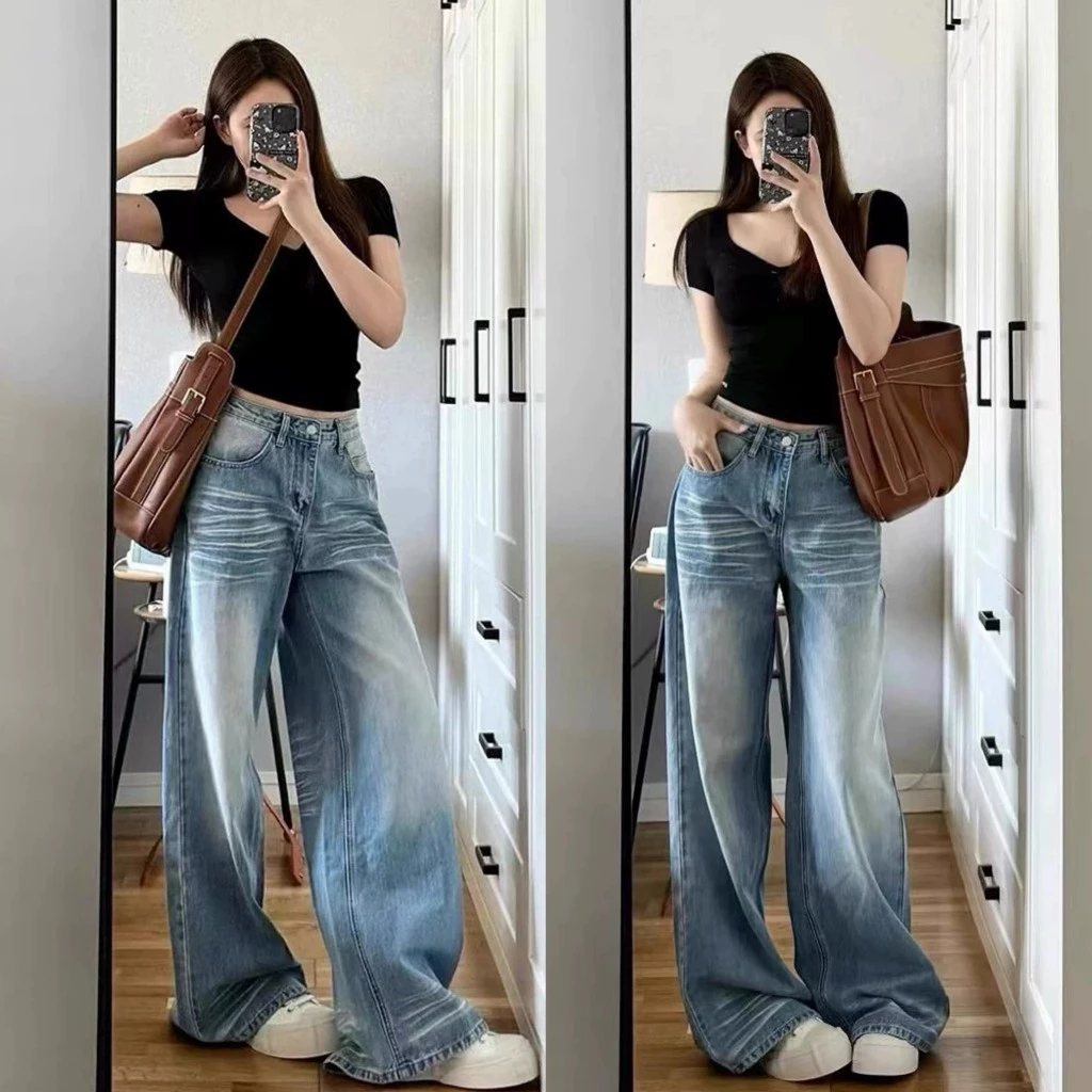 (sẵn)Quần jean xanh nhạt wash trắng dáng rộng vừa cơ bản QJCT015  - Tiktik
