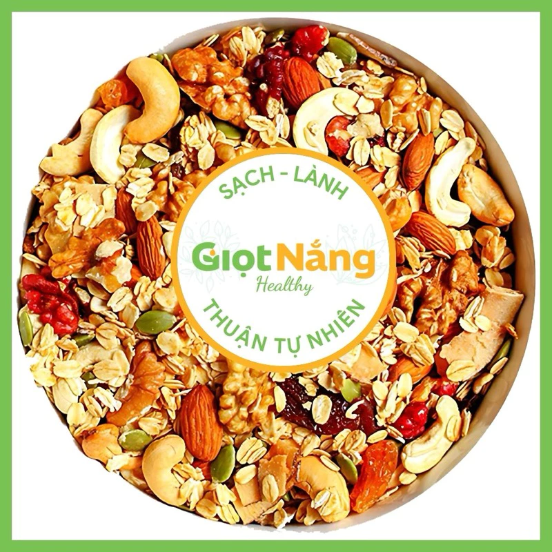 Granola Ngũ Cốc Ăn Sáng Các Loại Hạt Và Trái Cây Ngon Giòn từ Nông Sản Giọt Nắng Dịp Tết Trung Thu