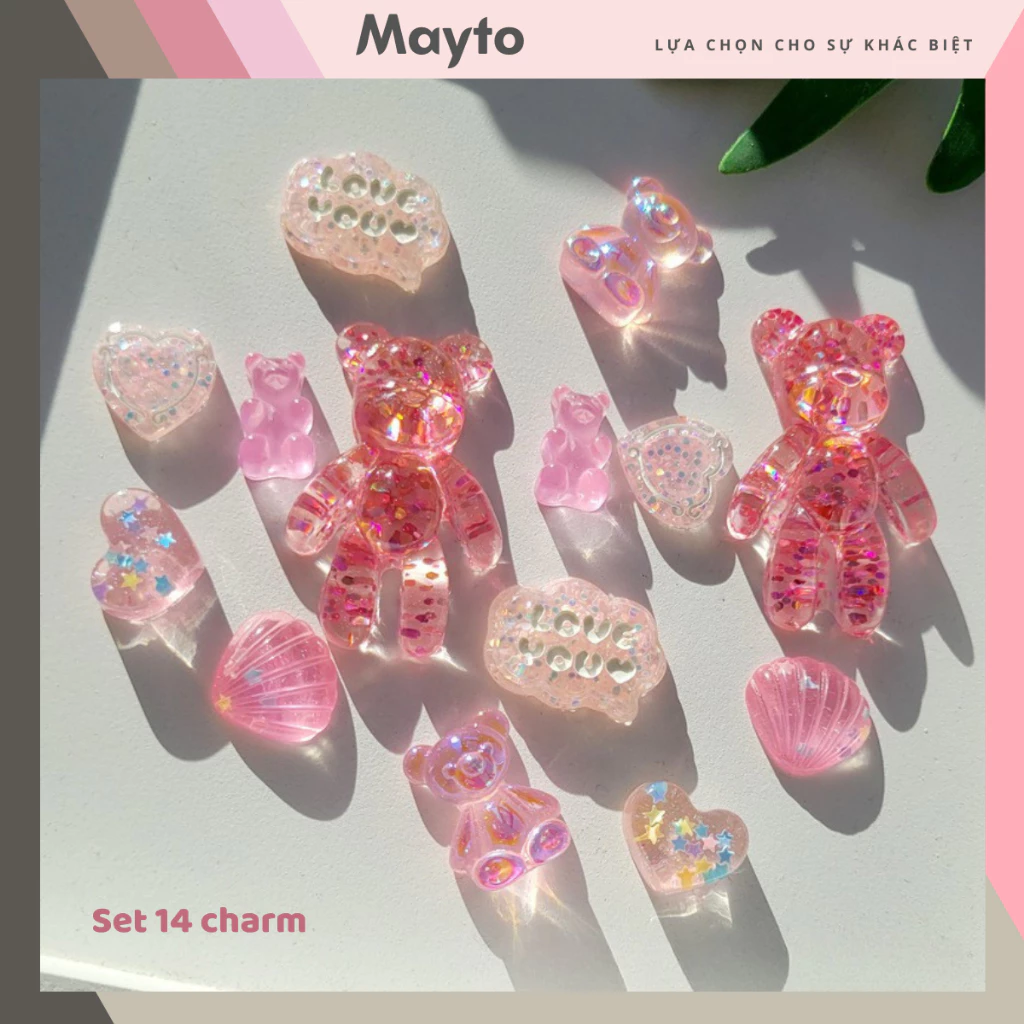 Bộ 14 Sticker, Charm 3D chủ đề Gấu hồng trong nhựa cứng gắn Dép Sục, Cá Sấu MayTo JB-332