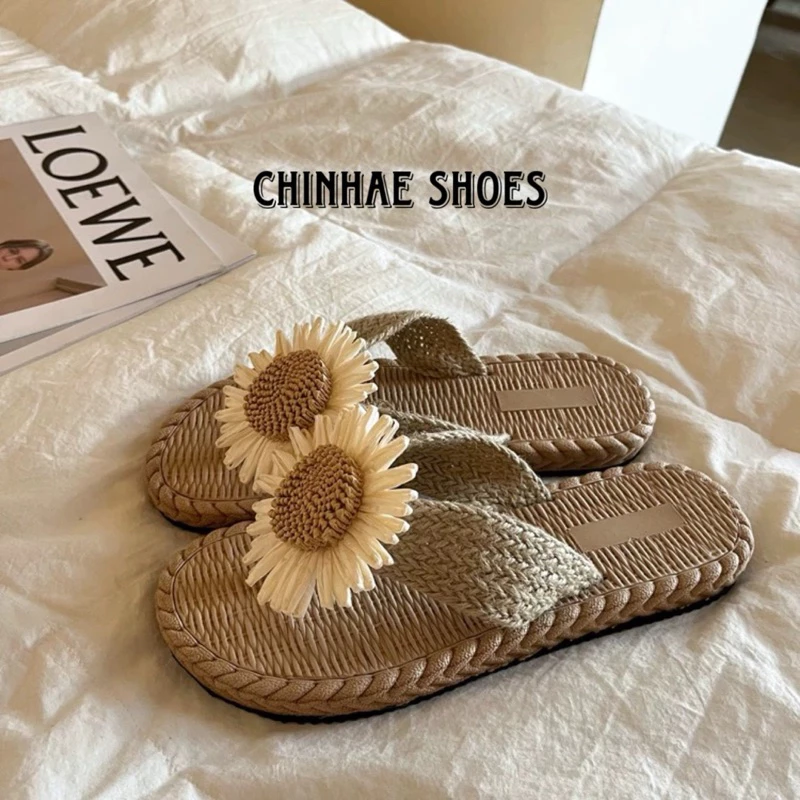 Dép lê kẹp ngón cói hoa to chống trơn trượt siêu nhẹ phong cách vintage du lịch biển retro dép nữ cối D034