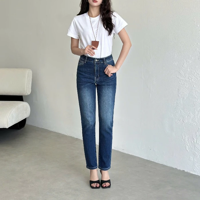 Quần Baggy Jeans Nữ REDE MS-03 Ống Ôm Vừa Co Giãn Màu Xanh Đậm Wash Tôn Dáng Thanh Lịch