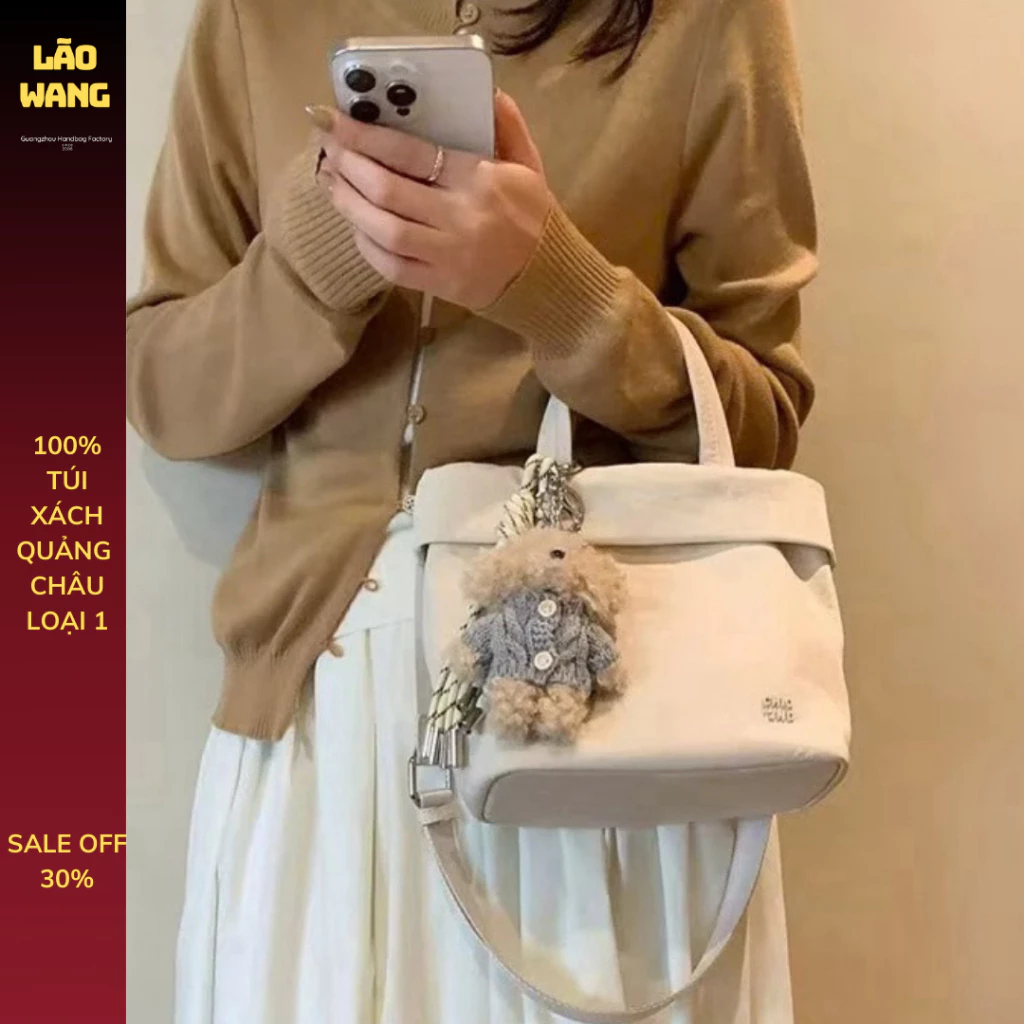 Túi xách nữ Chio đeo chéo chất vải tặng kèm gấu treo túi size 20 chất vải dày dặn( chi517)