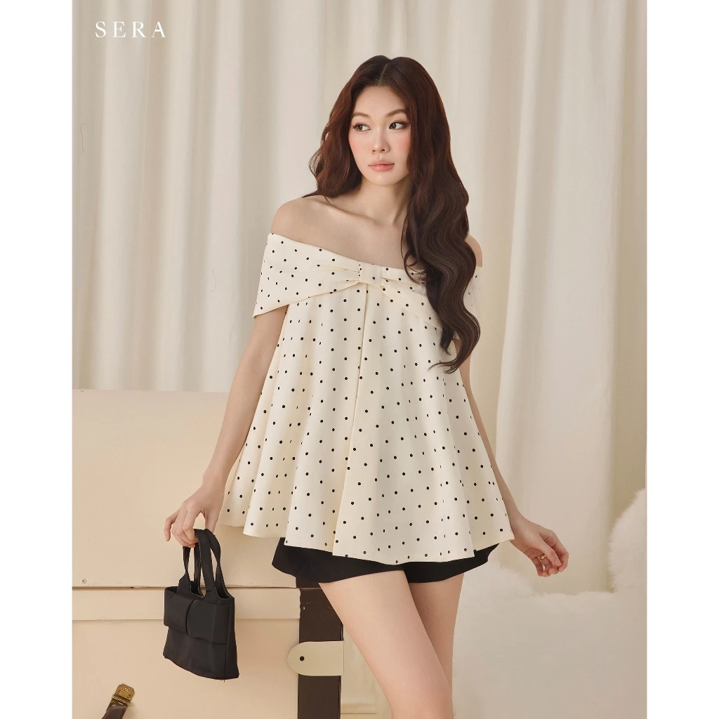 SERA - Áo trễ vai nơ chấm bi dáng xoè Annie