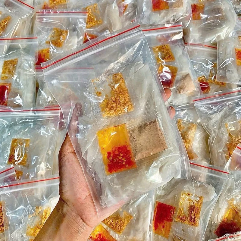 Bánh tráng phơi sương sate dầu tỏi giòn