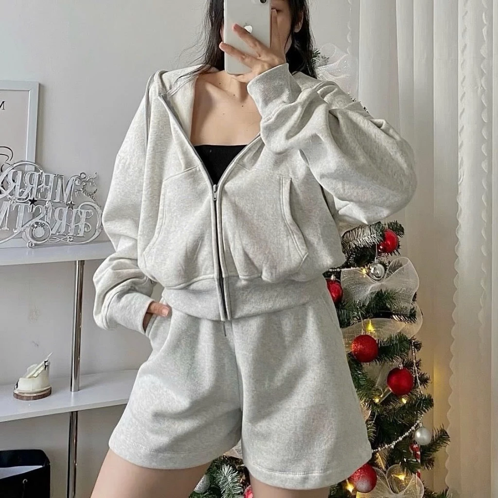 Áo Khoác Hoodie Zip Nữ Croptop From Rộng Khóa Kéo Mũ To Tay Phồng Chất Liệu Nỉ Bông Dày Dặn Mềm Mại Không Xù