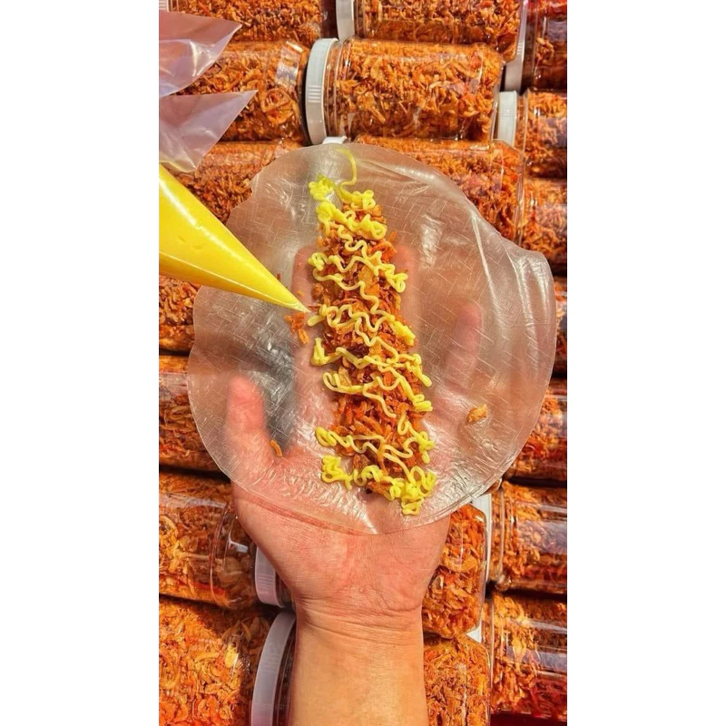 300g bánh tròn+ muối tép hành phi +bơ