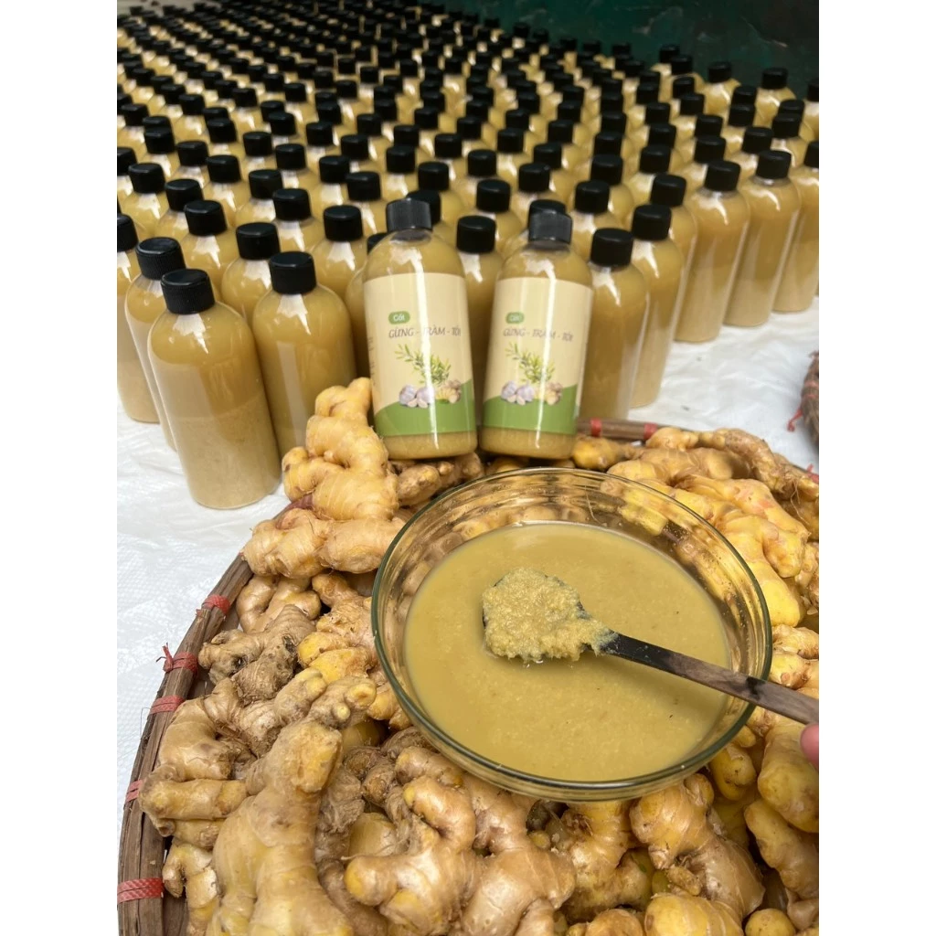 Cốt gừng tràm trà làm nước tắm (Chai 1 lít) ngâm chân, giữ nhiệt cơ thể, giảm rôm sẩy, mẩn ngứa chai 1 ít-TTL
