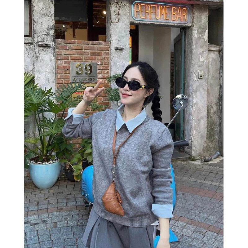 Áo Len Kèm Cổ Hoạ Tiết Đơn Giản Hàng Loại 1(sẵn)