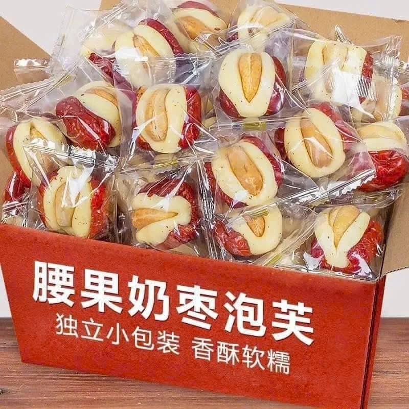 500gr Táo Đỏ Kẹp Sữa Lạc Đà Nhân Hạt Điều
