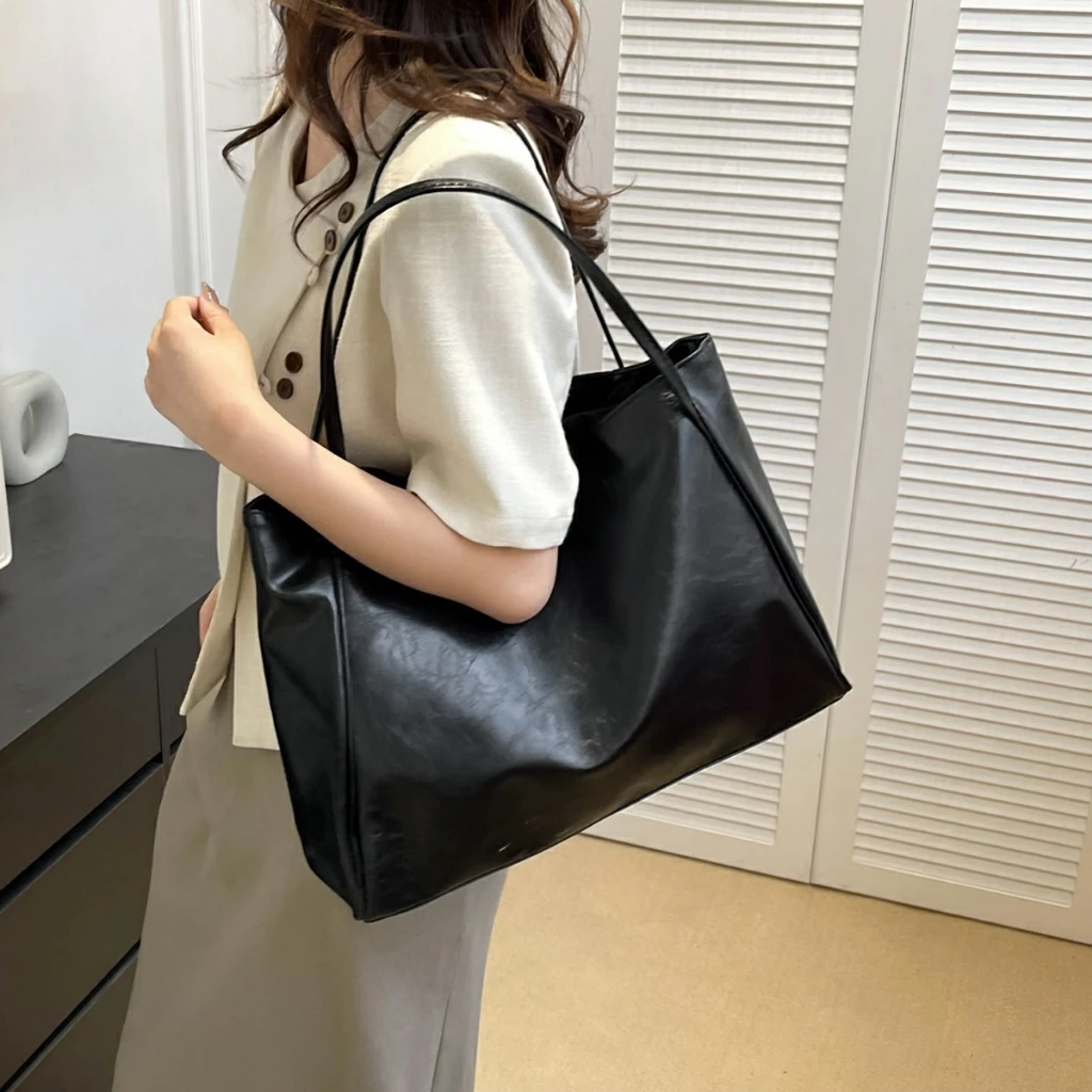 Hàng Mới Về Túi Xách Da PU Bóng Cỡ Lớn Thời Trang Thu Đông Cho Nữ EUNIO