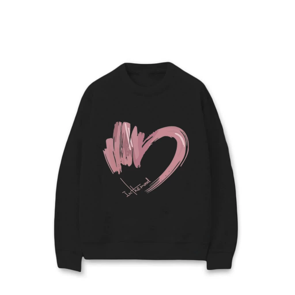 Áo nỉ trái tim hồng unisex, chất liệu dày dặn, kiểu dáng basic, mang đến sự thoải mái và phong cách trẻ trung.