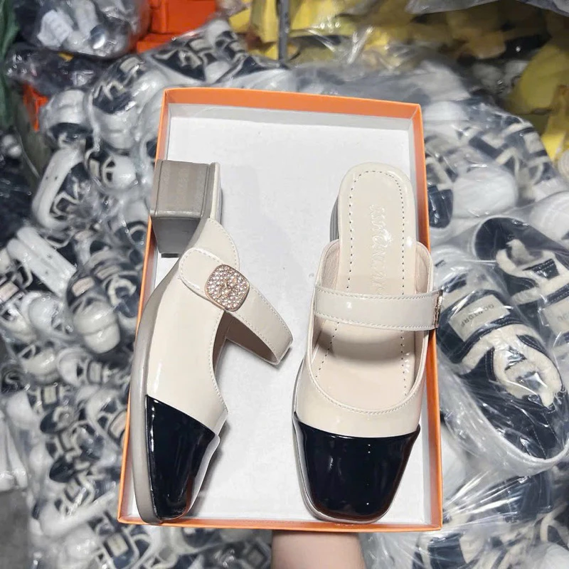 Giày sục 4cm quai ngang khuy cạnh vuông mẫu mới