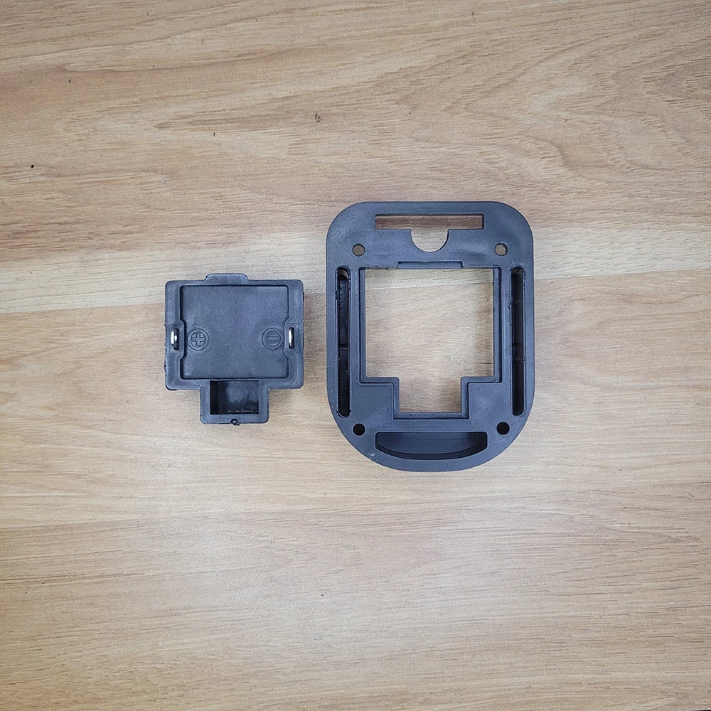 Đế Đúc Lấy Nguồn Pin Makita 14V 18V /21V Nguyên bộ đầy đủ