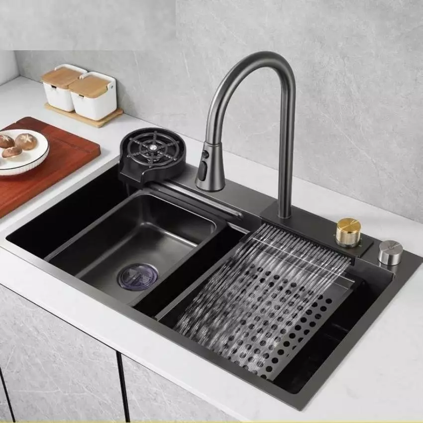 Chậu Rửa Bát 1 Hố Lato INOX SUS304 Cao Cấp Phủ Nano Kèm Vòi Thác Nước Thớt Khay Rửa Xiphong Bảo Hành 10 Năm
