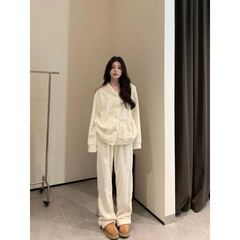 [Order-2289] Set ngủ pyjama len lông Trắng dày dặn form dáng rộng thoải mái Lilis Room