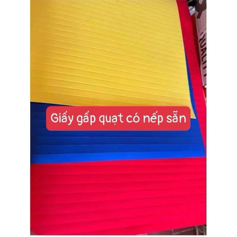 Giấy nhung, giấy mỹ thuật đỏ gấp quạt, có sẵn nếp gấp trang trí Tết 54*79cm
