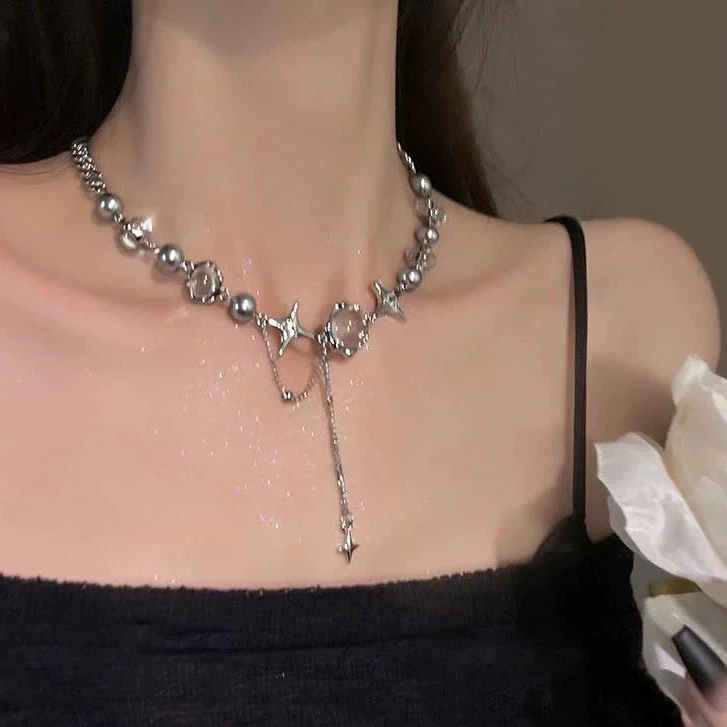 Vòng cổ mặt trăng thuỷ tinh trong suốt đính hạt