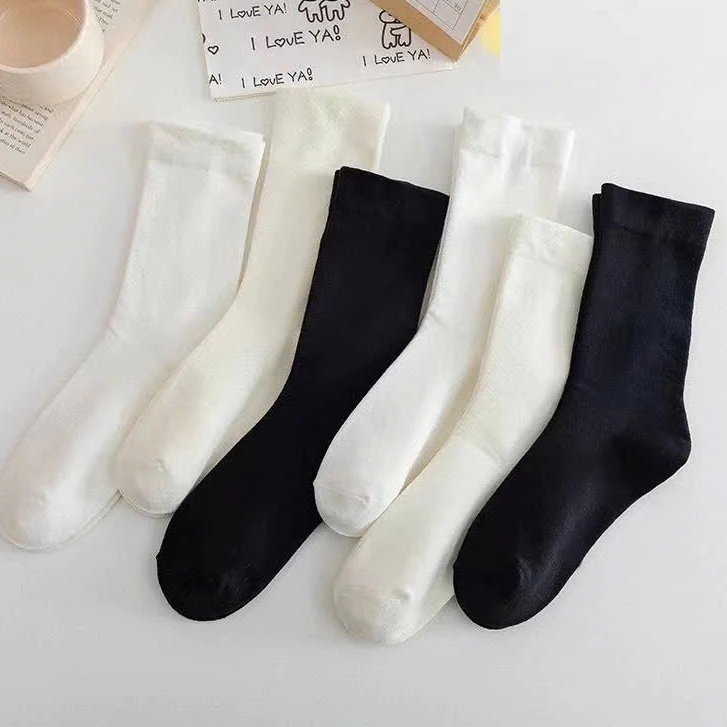 Sét 5 Đôi Tất cổ cao chất liệu cotton thoáng khí màu trắng đen sữa, phong cách basic TAT45