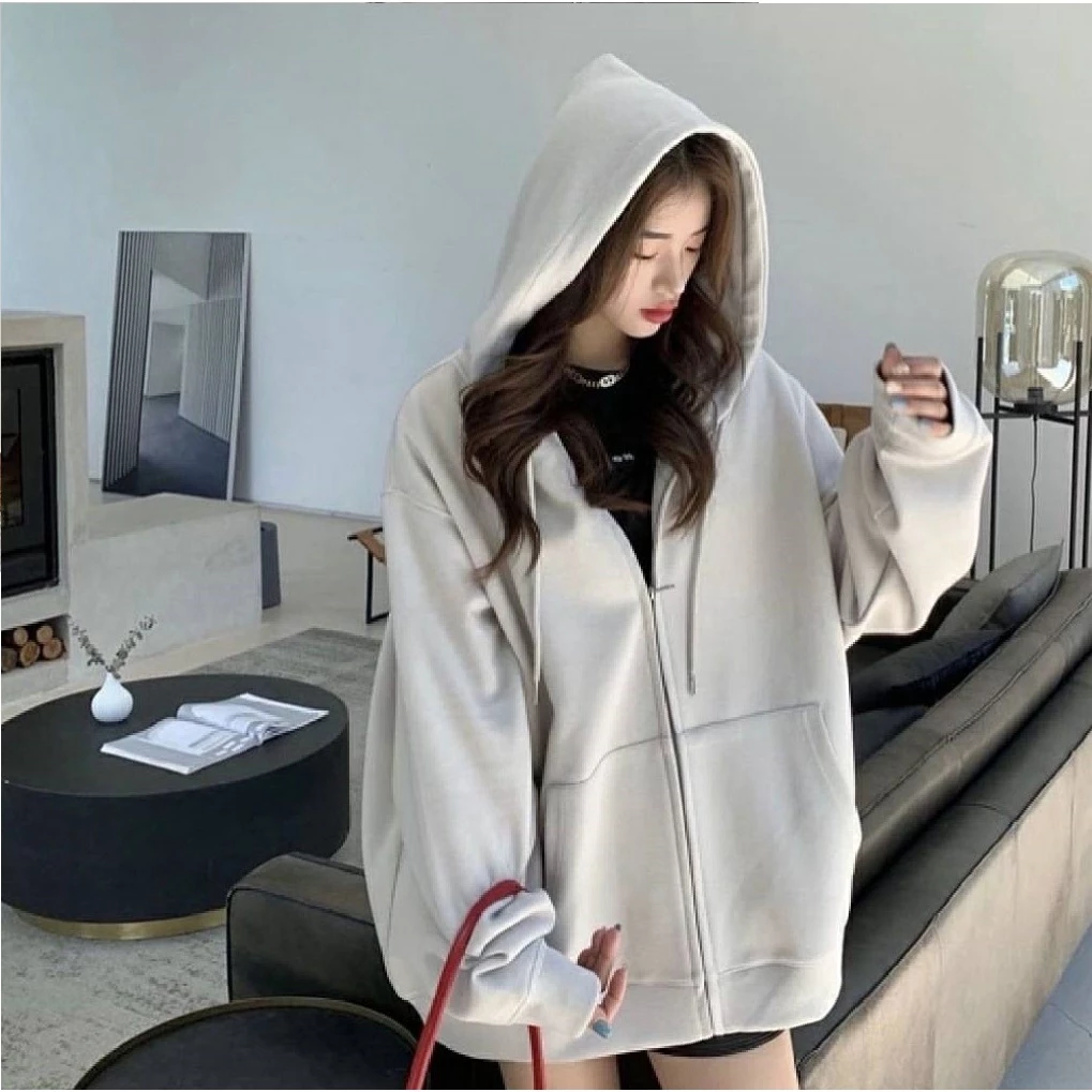 Áo họa tiết basic nam nữ mặc đều đẹp