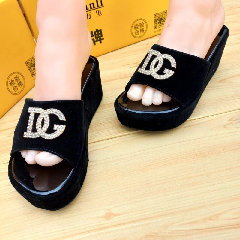 XUỒNG NHUNG DC. CAO 5CM. 7CM SIZE 35_39