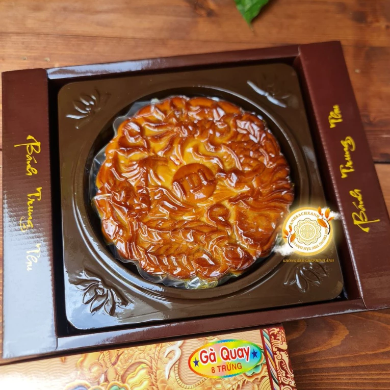 Bánh Trung Thu Thập Cẩm Gà Quay 8 Trứng Tân Dân Lợi - 900gr Đầy Đủ Túi Hộp
