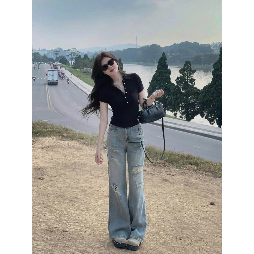 Quần Jeans Nữ Ống Loe Lưng Cao Thời Trang Đường Phố Phối Rách Nhẹ Màu Wash Loang The Synn - XQJ53