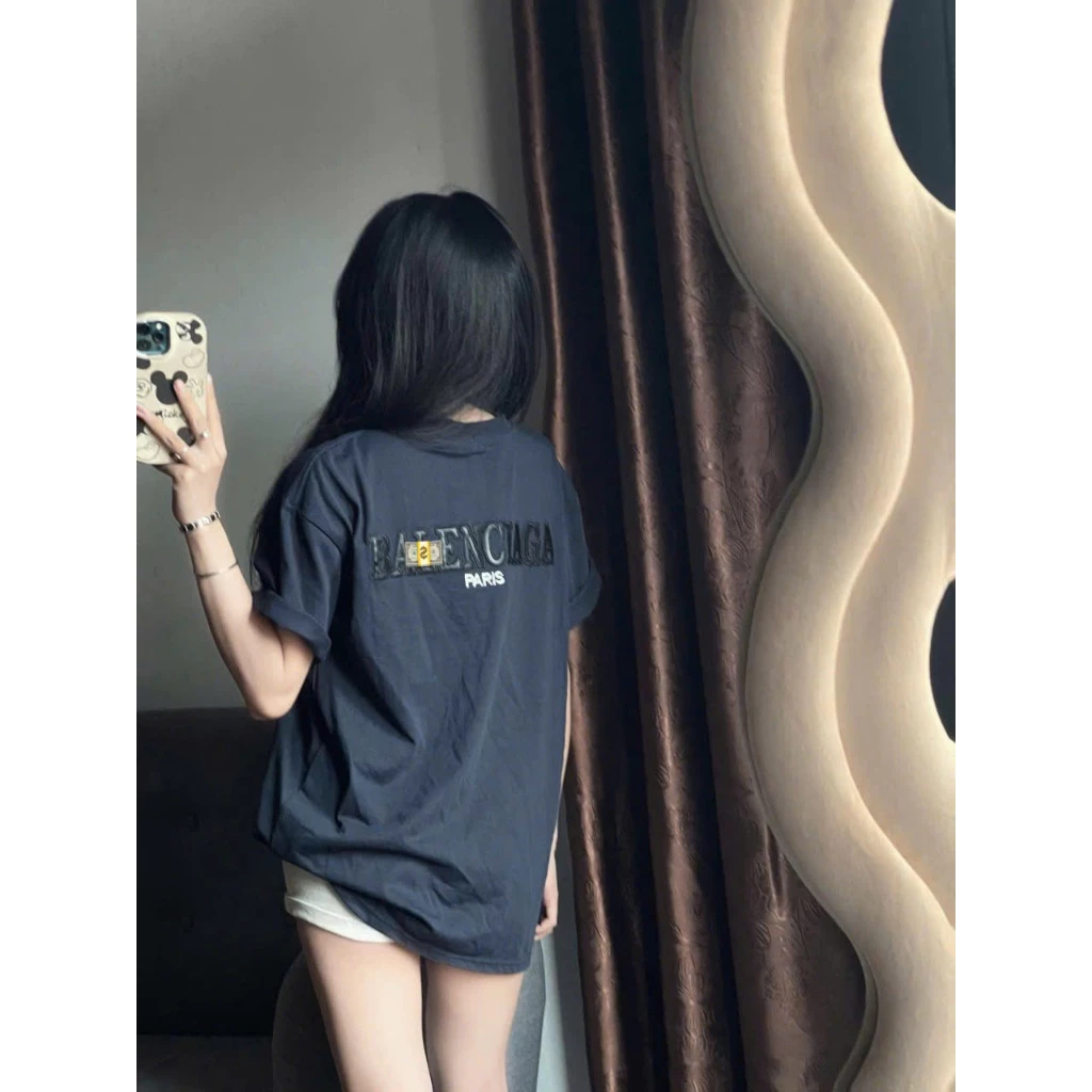 Áo Phông Bà Liên Thêu Da Unisex Form Rộng Chất Liệu Cotton Co Giãn Thoáng Mát Từ Quảng Châu Cao Cấp