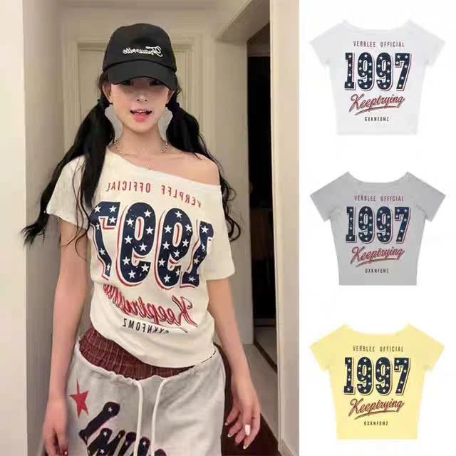 [GENZSHOP] ÁO THUN NỮ LỆCH VAI IN 1997 TRENDING 2026 CÓ SIZE <68KG