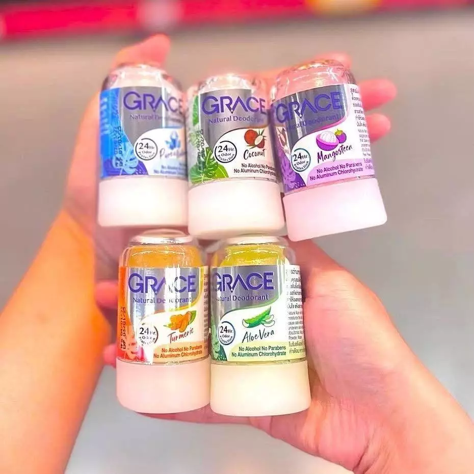 Lăn nách đá khoáng Grace Thái Lan 70gr đủ màu date xa 2028