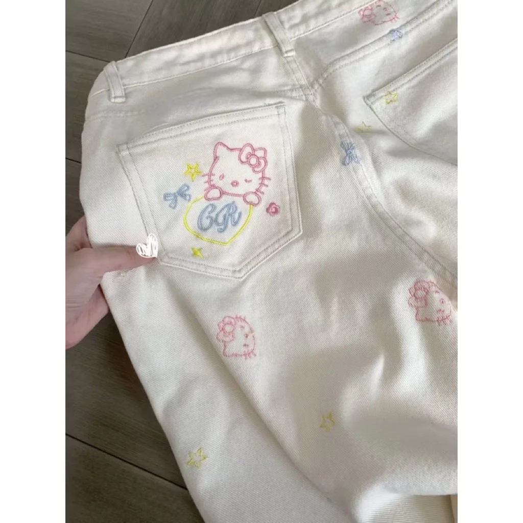 𝑶𝒏𝒊.𝑺𝒉𝒐𝒑_[Sẵn Giao Luôn] Quần Jean Thêu Kitty Hồng Dễ Thương QC Màu Kem