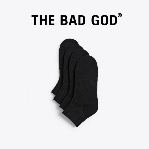 Tất cổ ngắn The Bad God
