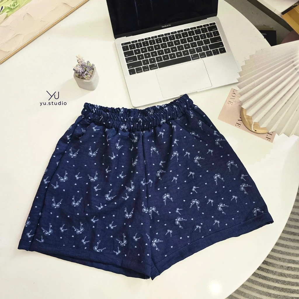 Quần đùi nữ YUSTUDIO, quần đùi mặc nhà chất đũi dày dặn hoạ tiết xinh