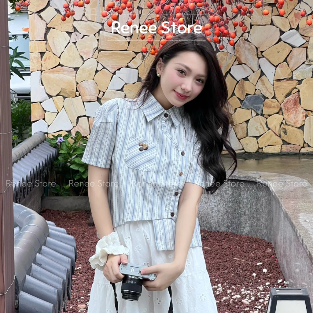 Áo sơ mi kẻ cộc tay vạt lệch, áo sơ mi nữ kiểu cúc gỗ phong cách Hàn Quốc Renee Store - AS2122