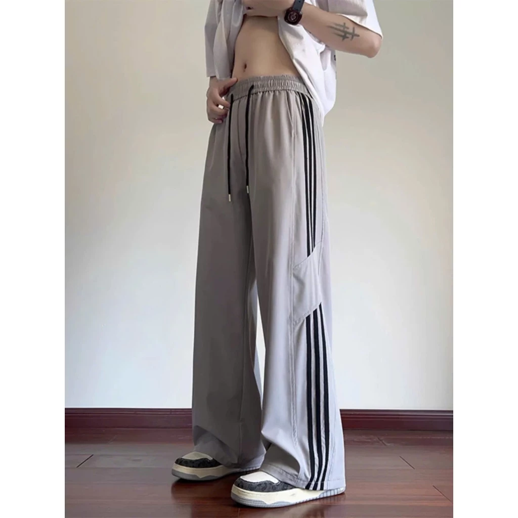 ( COMBO 2 QUẦN KAKI ) FOM XUÔNG Nam Nữ Cạp Chun Phối 3 Sọc 2 Bên Ống Rộng  Lưng Cao Chất Liệu kaki dày dặn DAGUL