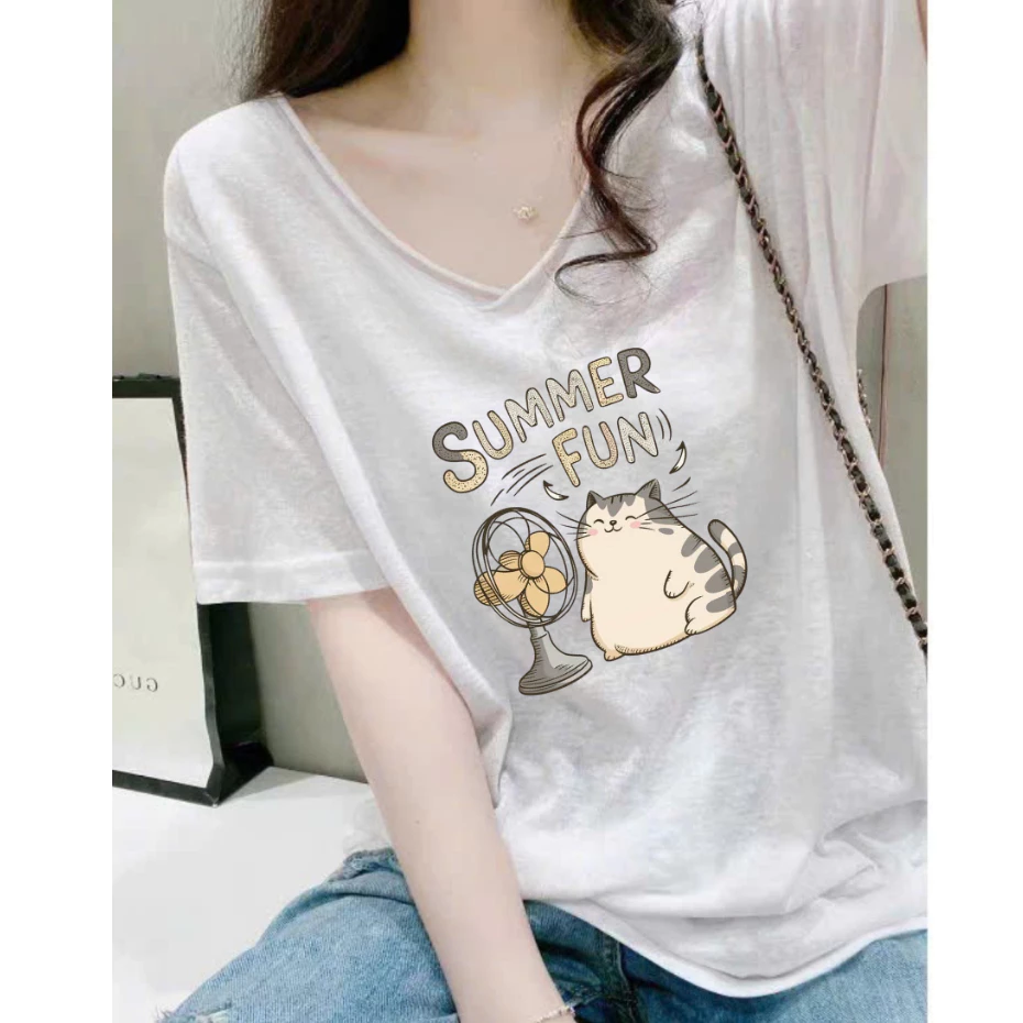 Áo thun nữ cổ tim chất xược giấy MENINA, áo thun nữ cổ V chất xược dáng vừa in hình thời trang.