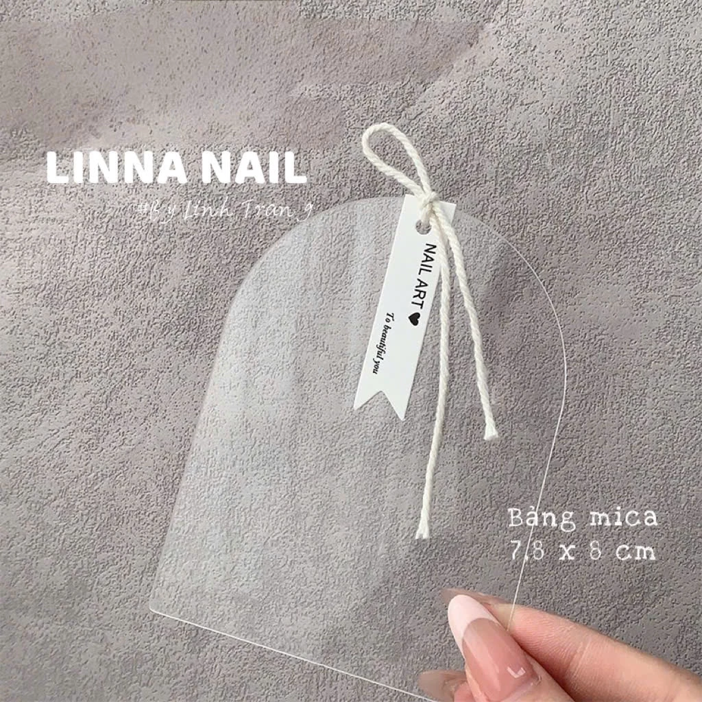 Bảng Mica Trưng Móng Mẫu (Size 8cm x 10,7cm)