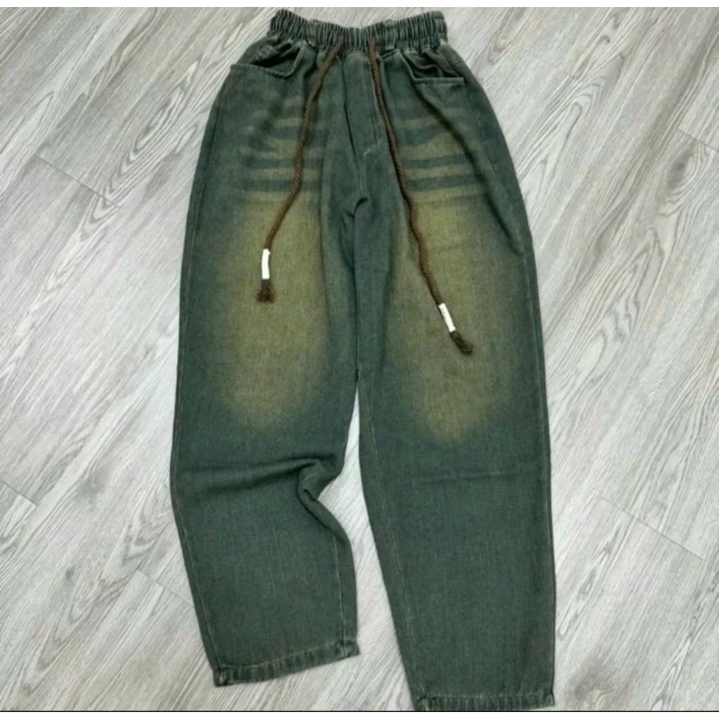 Quần Jean Form Dáng Baggy Trơn Cạp Chun Lưng Cao, Vải Jean Thổ Dày Dặn Mềm Mịn, Phối Dây Rút Trẻ Trung Năng Động