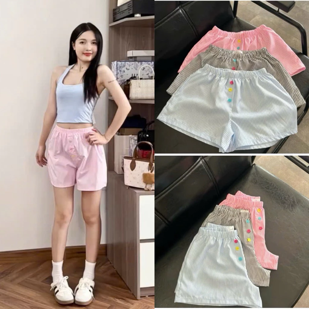 Quần Đùi Kate Kẻ Sọc Phối Khuy Hoa Nữ. quần sooc form rộng phong cách trẻ trung