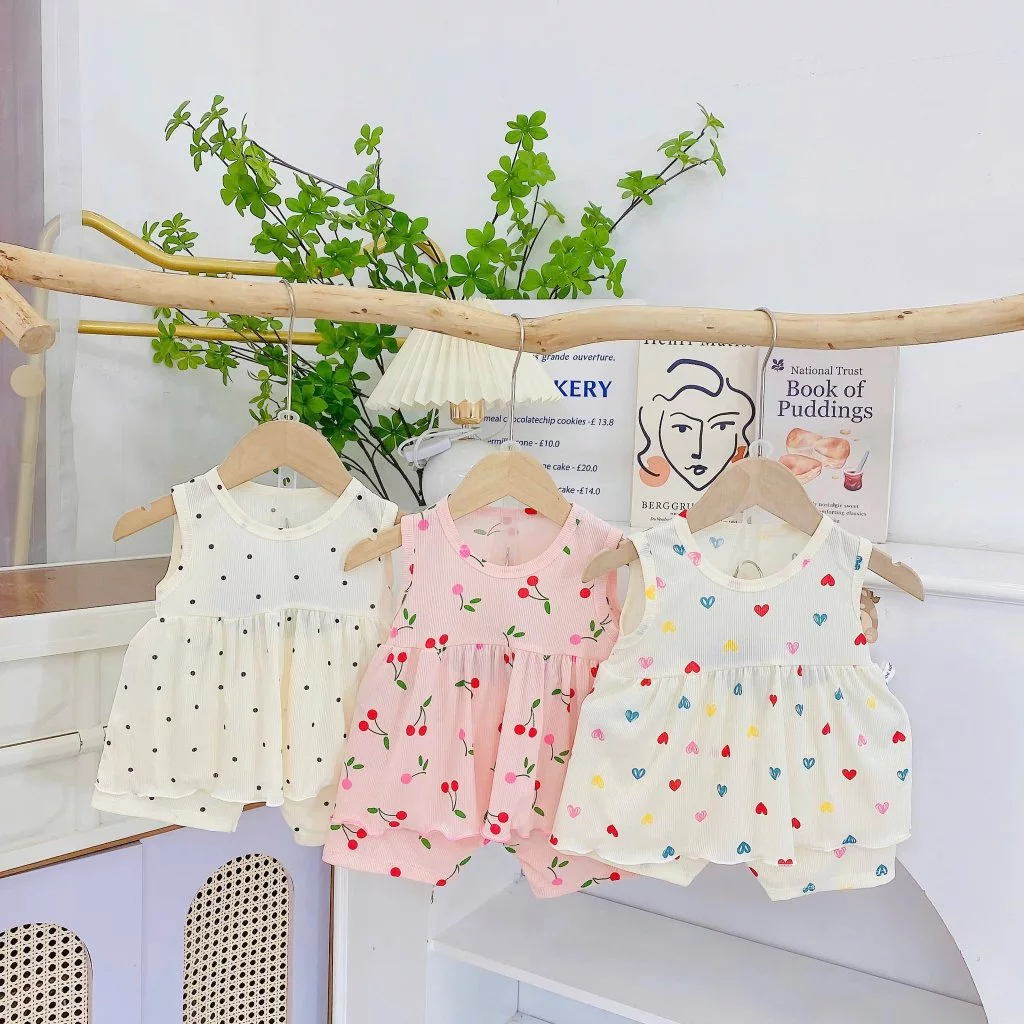 Bộ ba lỗ váy babydoll quần đùi vải tăm lạnh cho bé gái