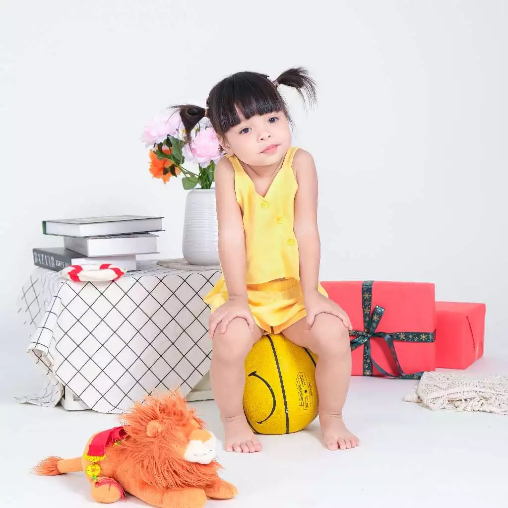 Bộ sát nách bé gái croptop chất vải linen thoáng mát