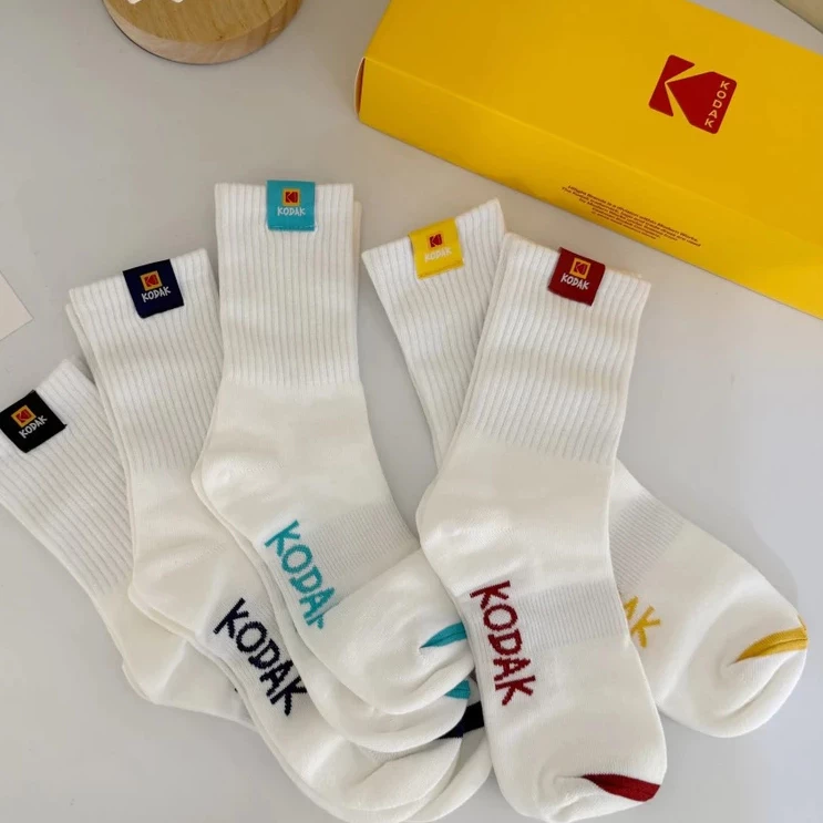 Hàn Quốc mua hộ Kodak Kodak vớ ống trung bình vớ nam và nữ đồng thể thao vớ giải trí logo thêu hộp quà tặng