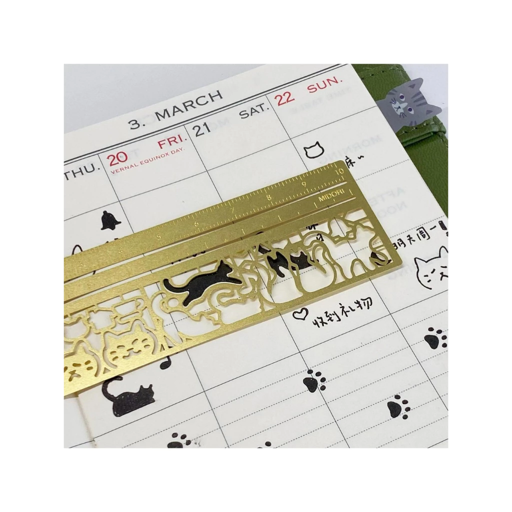🐱 Thước kim loại hình mèo phong cách Nhật – Khắc họa tiết lỗ tinh xảo, dùng làm thước kẻ & bookmark