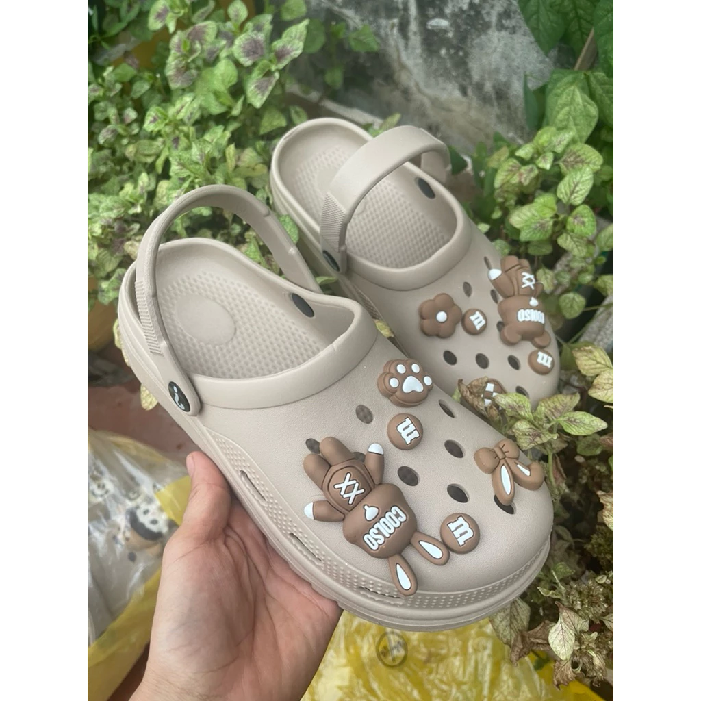 Sục nữ đế cao 4cm chất EVA mềm êm nhẹ, kèm charm gấu nổi siêu cute đi học đi chơi hàng quảng châu