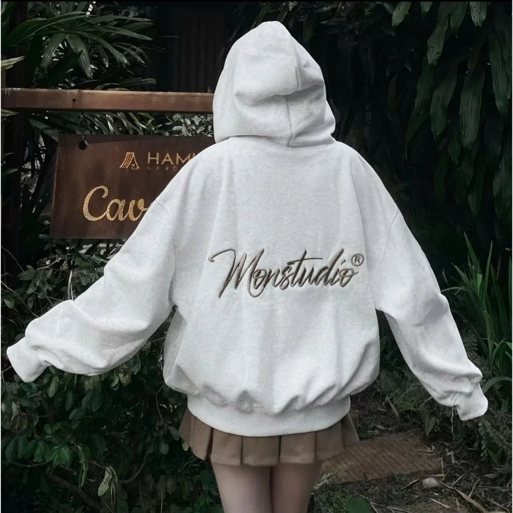 Áo Khoác Hoodie Zip Boxy Chữ Thêu Lưng Nổi MON STUDIO Fofm Dáng Rộng, Cổ Có Nút Bấm Chất Nỉ Bong Dày Dặn New