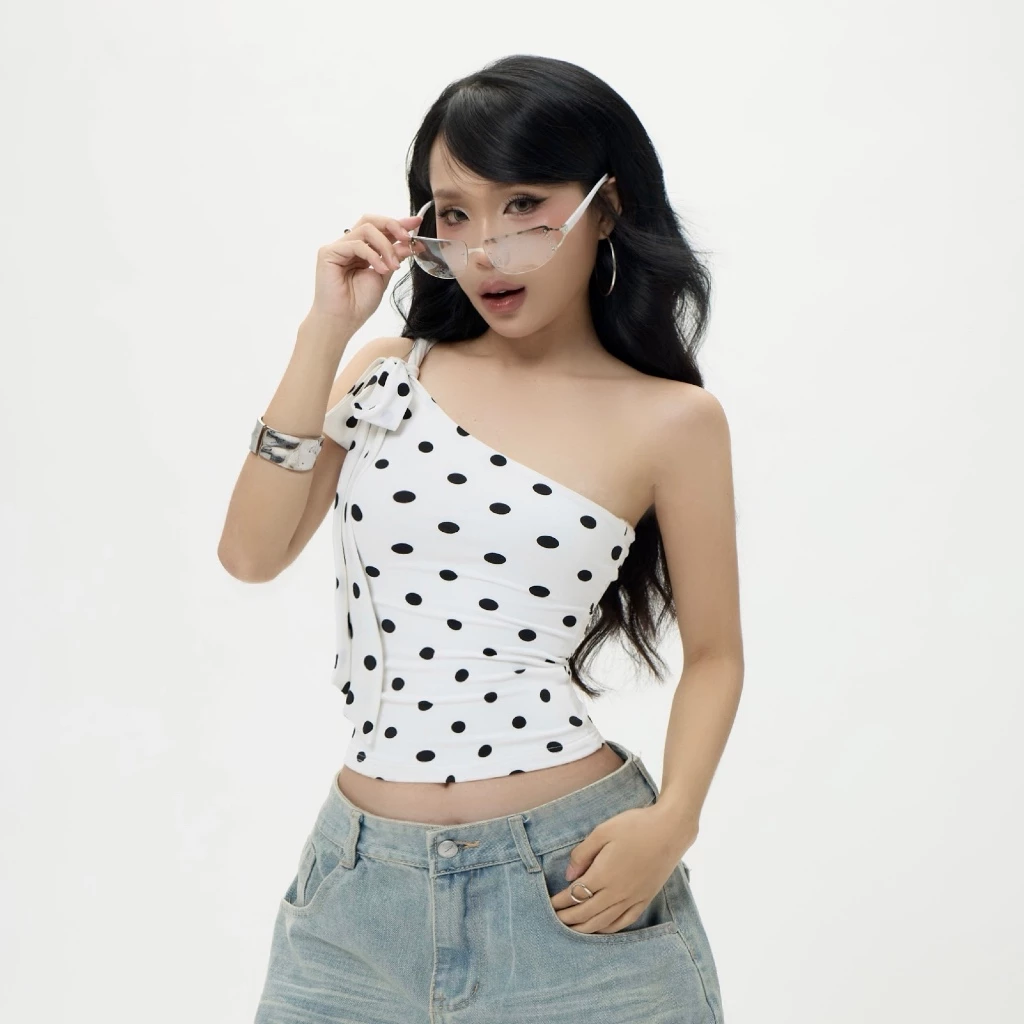 [𝐁𝐎𝐖 𝐏𝐎𝐋𝐊𝐀 𝐃𝐎𝐓𝐒 ] Áo chấm bi 2 lớp lệch vai thắt nơ ôm body DANEJI