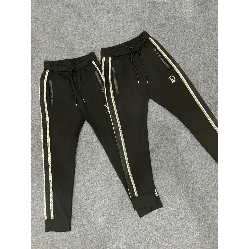 Quần Jogger 2 Viền Thêu Dọc Quần Hoạ Tiết Logo Thêu Sắc Nét Đẳng Cấp Boy Phố QC Hottrend-