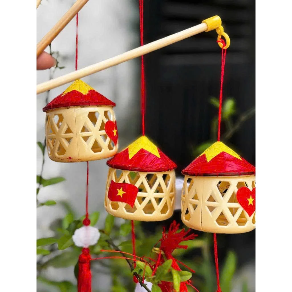Đèn Lồng Cờ Đỏ Sao Vàng Yêu Nước Decor Trung Thu, Quốc Khánh 2/9, Lớp Học, Quán Cà Phê