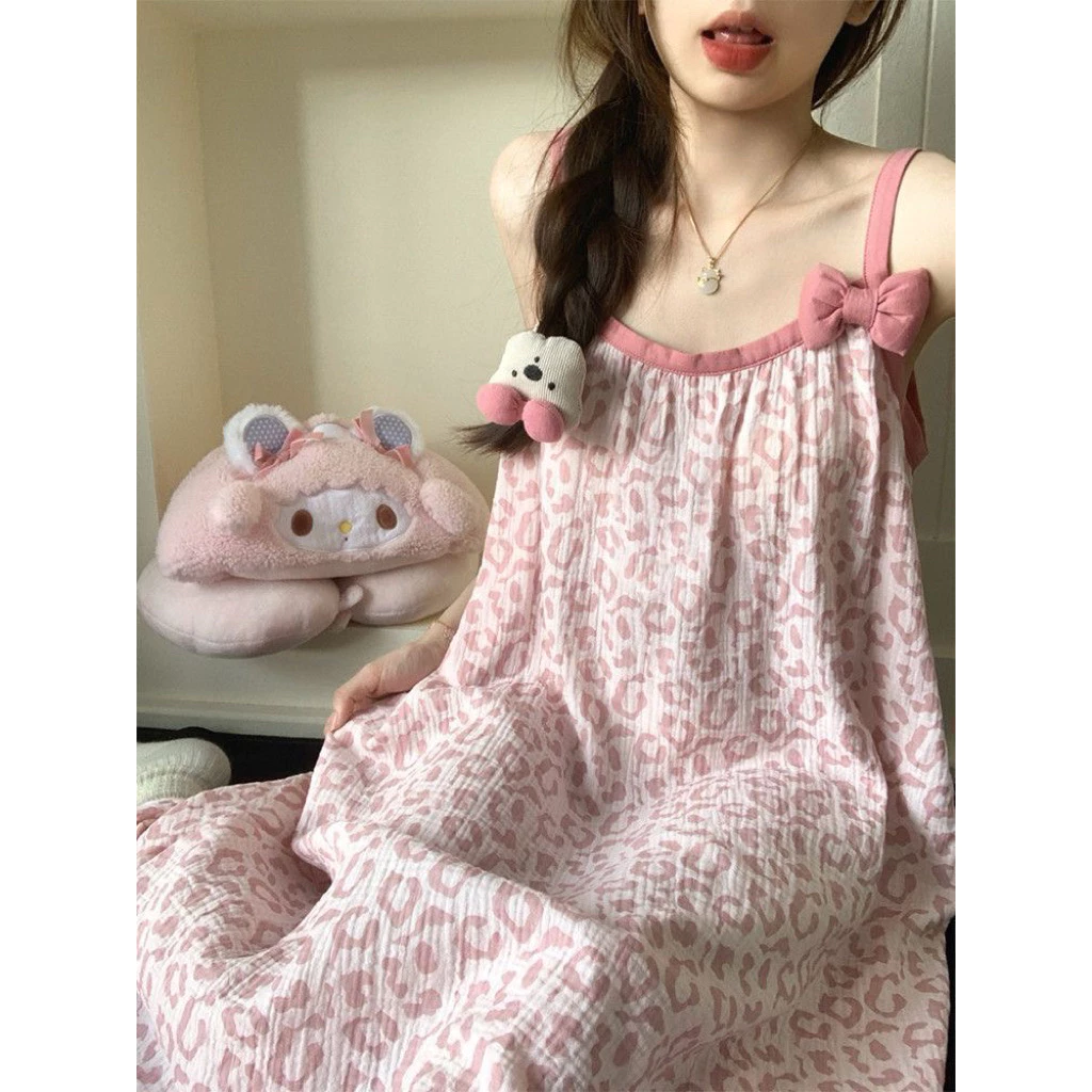 Váy treo da báo màu hồng ngọt ngào dễ thương Mùa hè 2025 có thể mặc quần áo ở nhà Nightgown chất lượng cao mới
