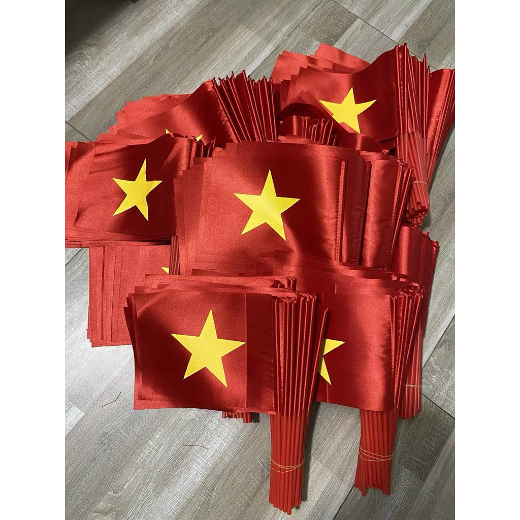 Sỉ combo 100c cờ vẫy cầm tay phi bóng LOẠI 1